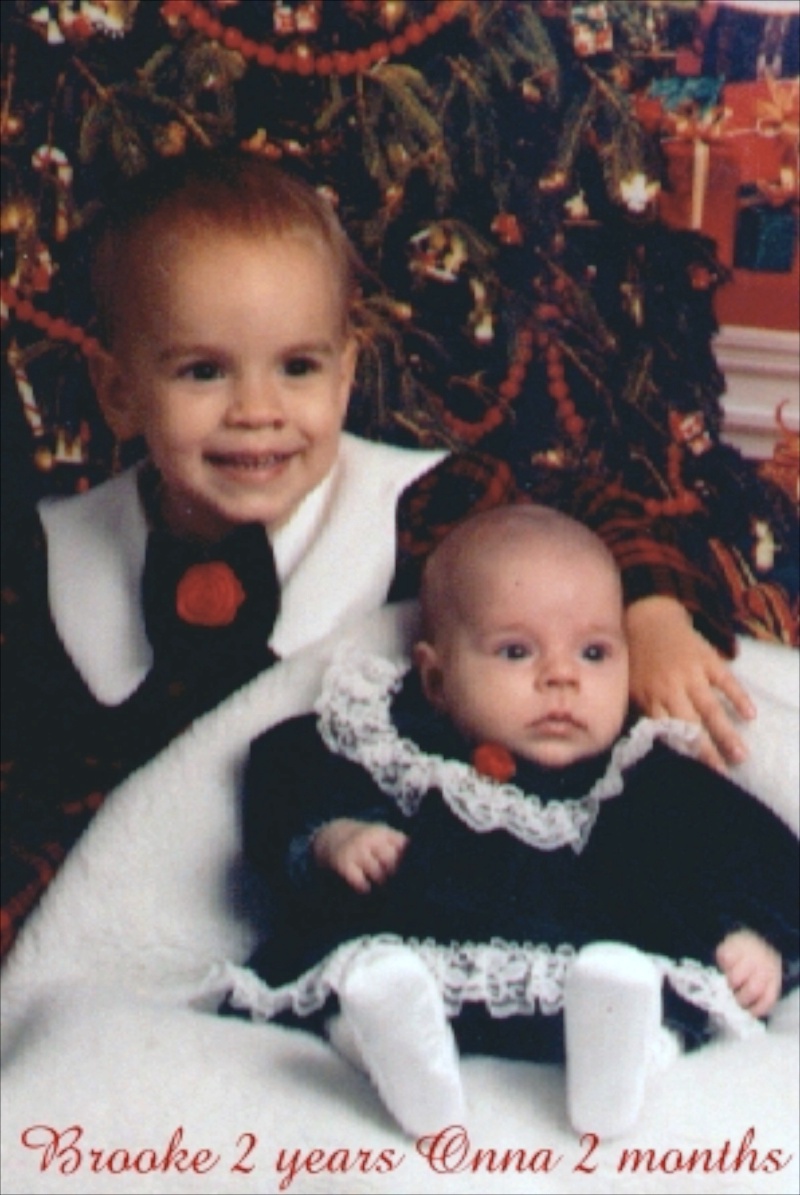 J-n-J-Christmas-Cards/800x600_Keep1996 12 15 CC Brook Onna Scott & girls (Oct 27, 2025 at 4-24-17 PM).jpg